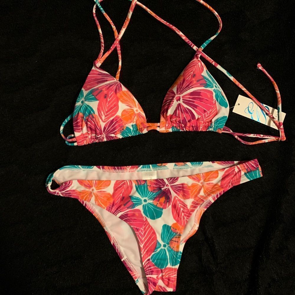 Emerald bay 2 pc swim suit